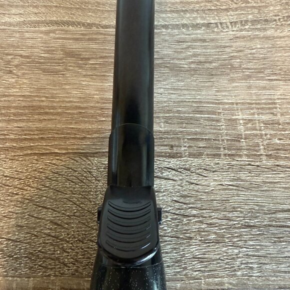 Beachwaver B-Series Ceramic Rotating Curling Iron, 1.25" Barrel, Black Glitter - Picture 3 of 8